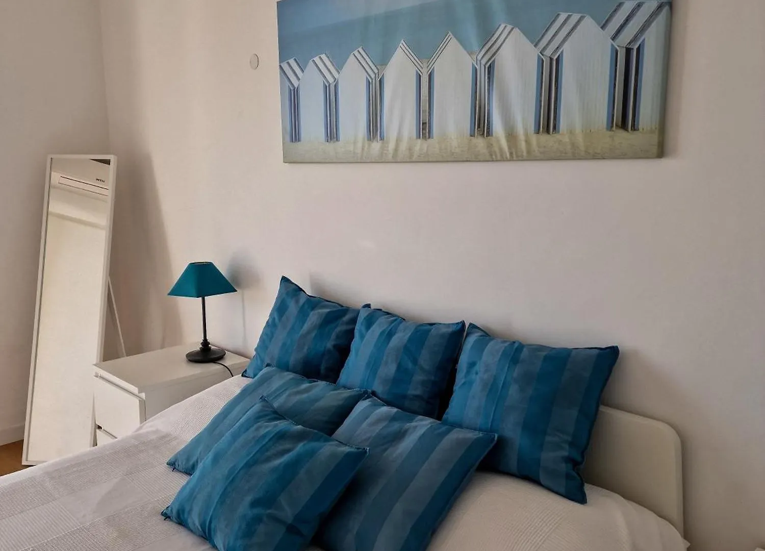 Casa Dos Cotas - Amazing Seaside Apartment With Balcony Cascais