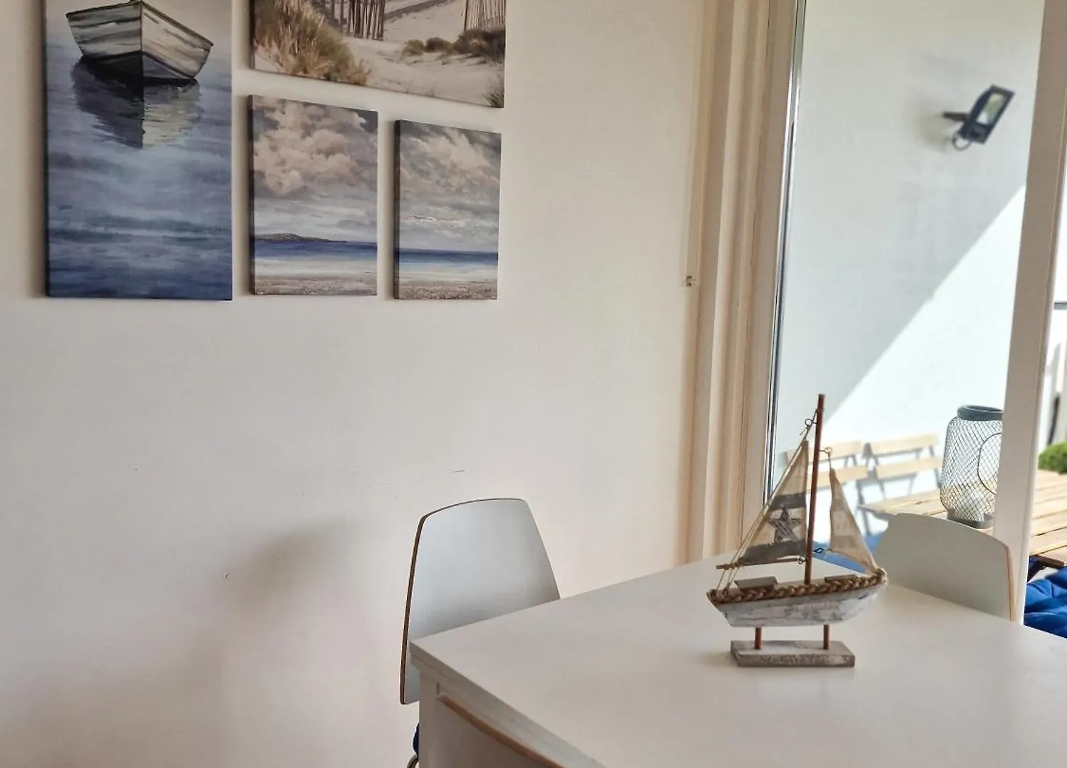 Casa Dos Cotas - Amazing Seaside Apartment With Balcony Cascais